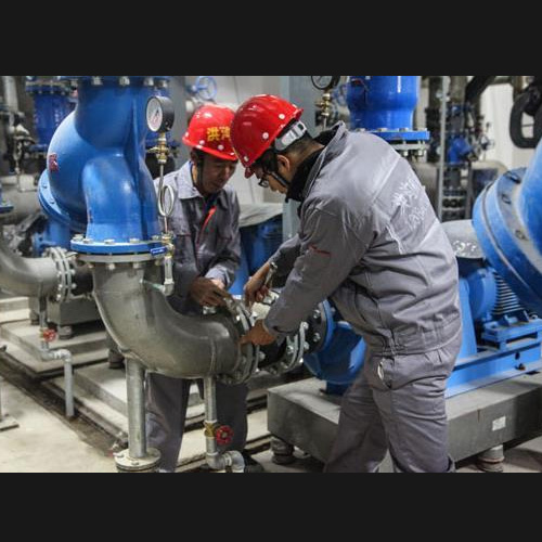 苏州工厂设备维修现场